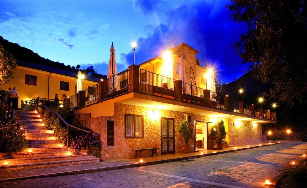 Agriturismo Villa Orchidea 알리 테르메 외부 사진